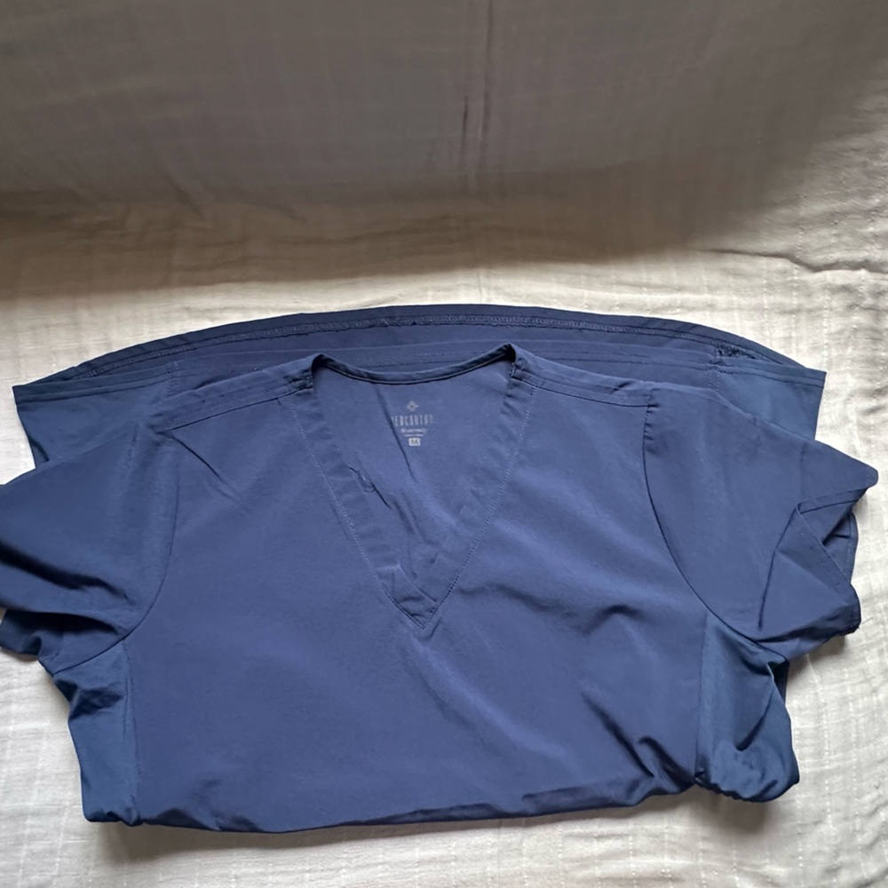 Med Couture Plus One Maternity V-Neck Top